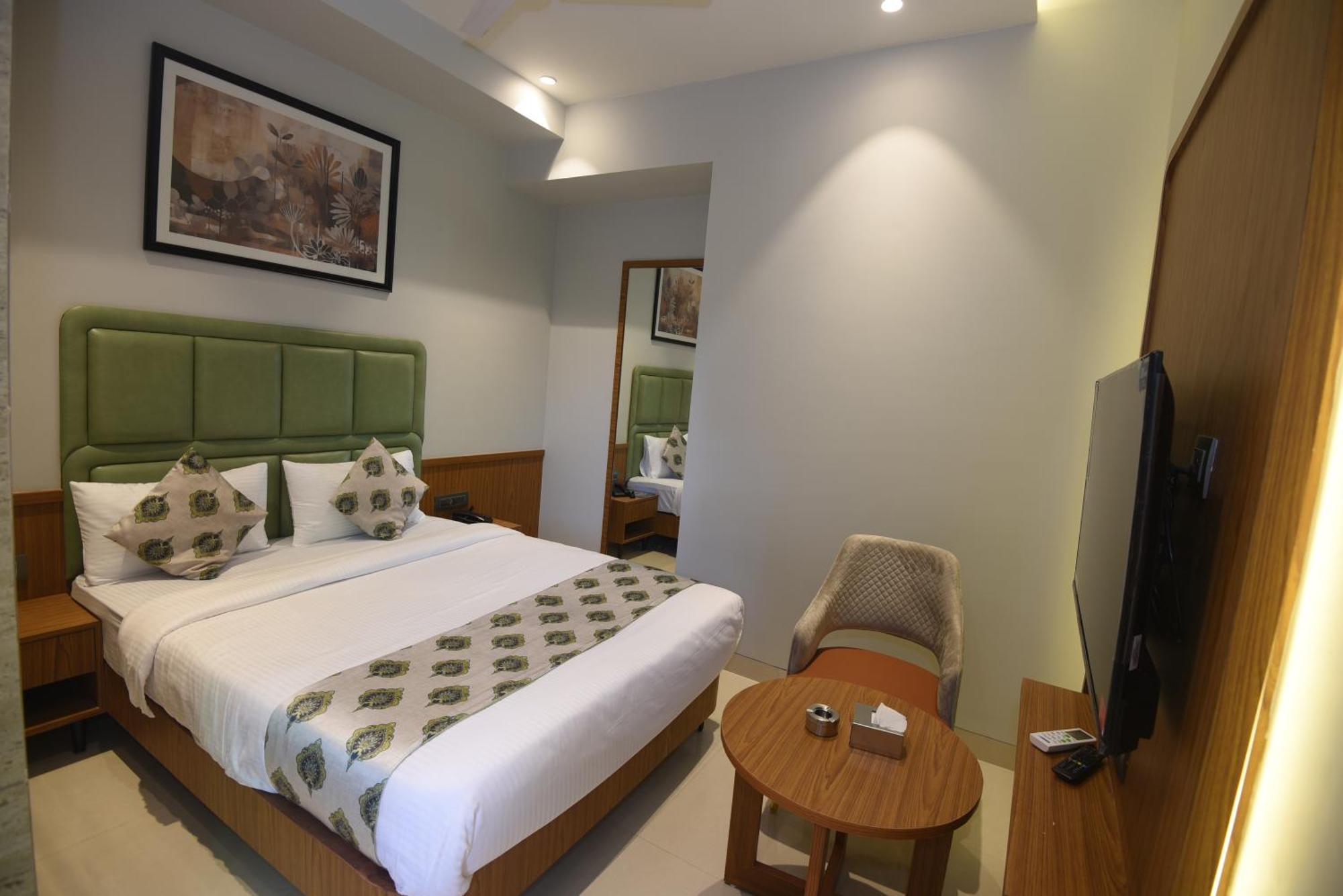 Vishnu Krupa Executive Rooms Virār Eksteriør bilde