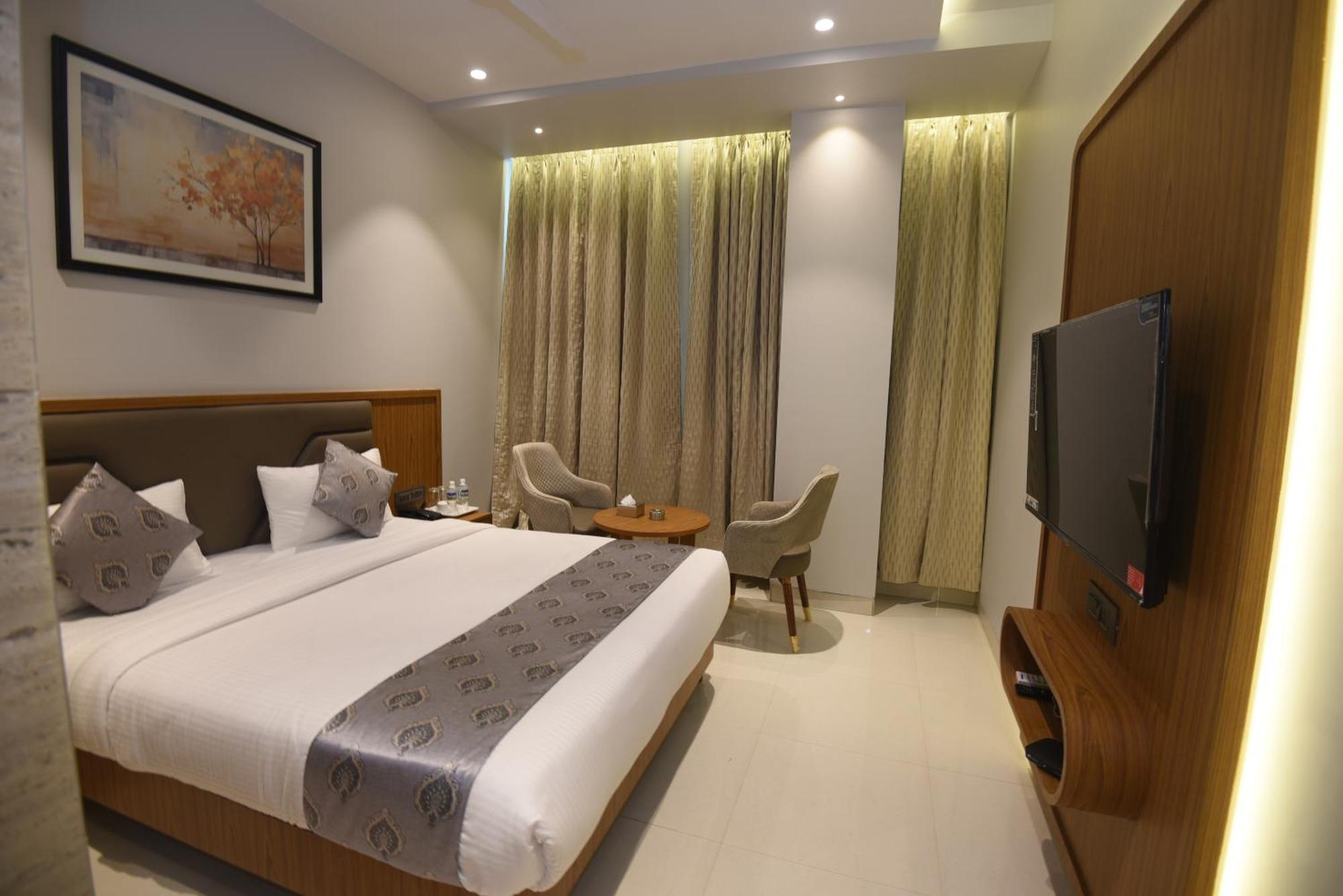 Vishnu Krupa Executive Rooms Virār Eksteriør bilde